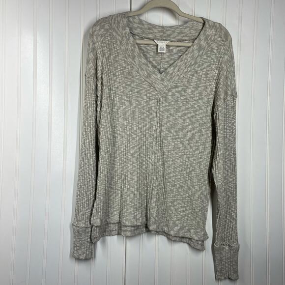 NWOT Caslon Women’s Gray Long Sleeve V-Neck Knit Sweater Size Medium - Picture 1 of 8